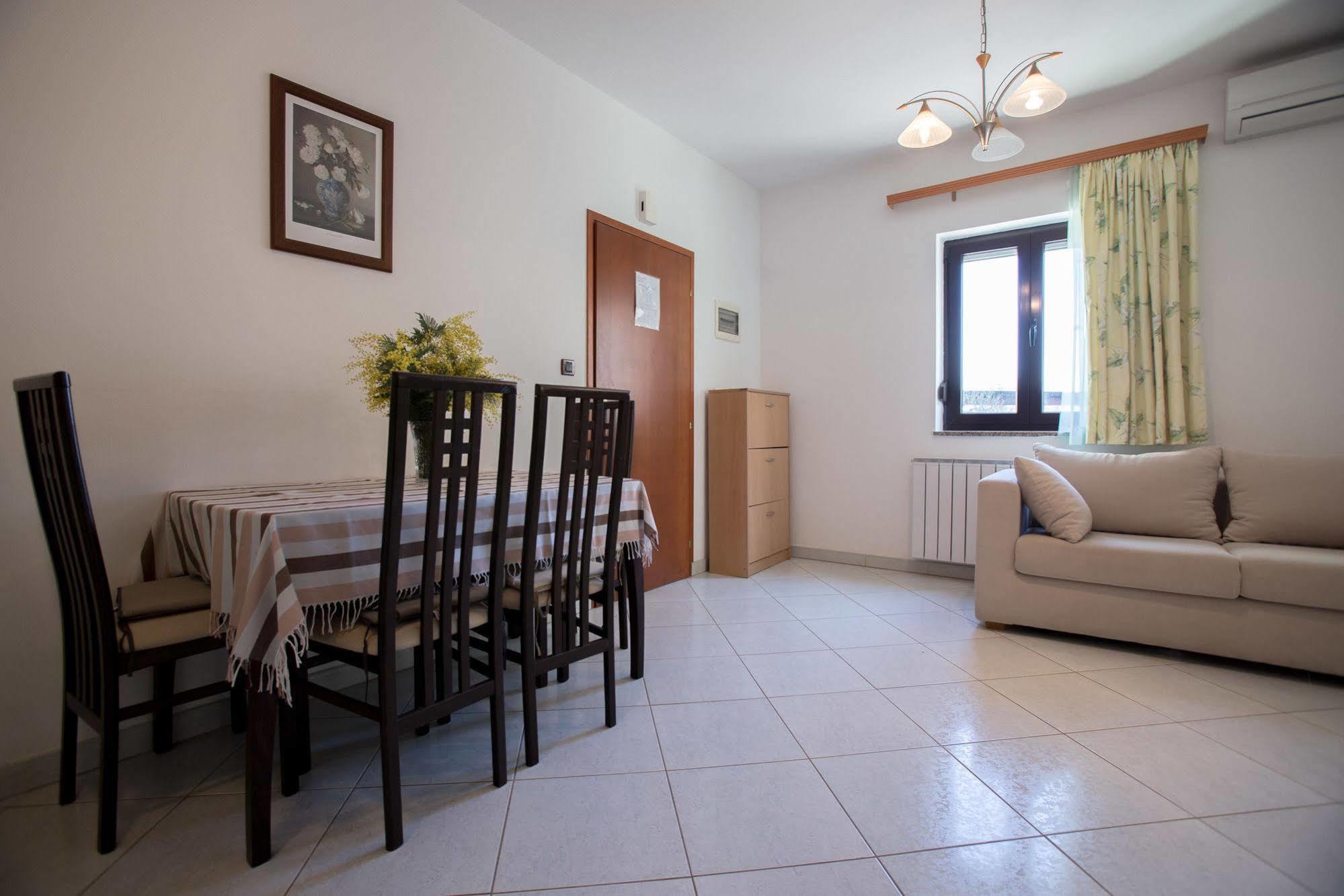 Apartments Villa Mara Rovinj Exteriör bild
