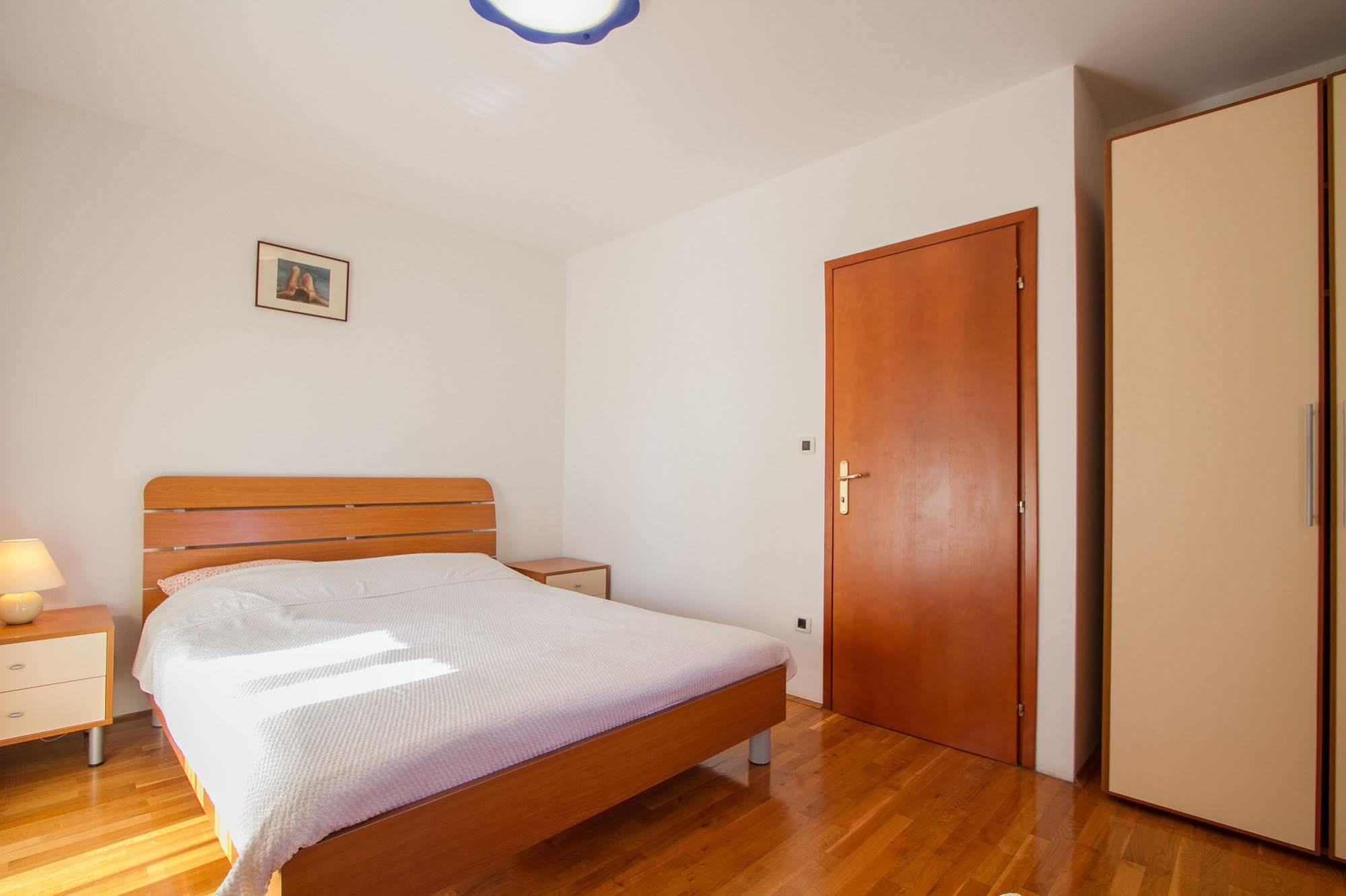 Apartments Villa Mara Rovinj Exteriör bild