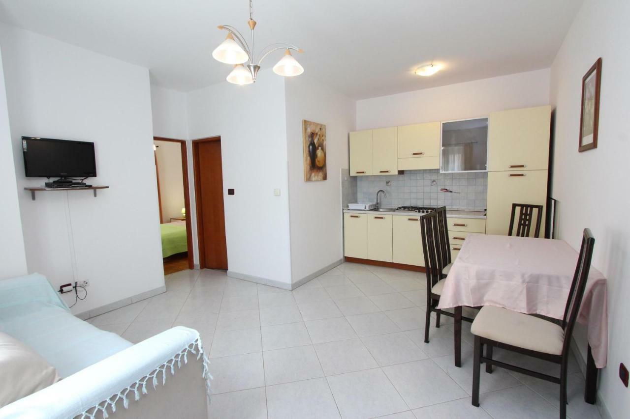 Apartments Villa Mara Rovinj Exteriör bild