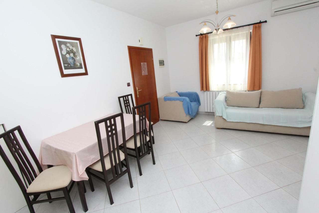 Apartments Villa Mara Rovinj Exteriör bild