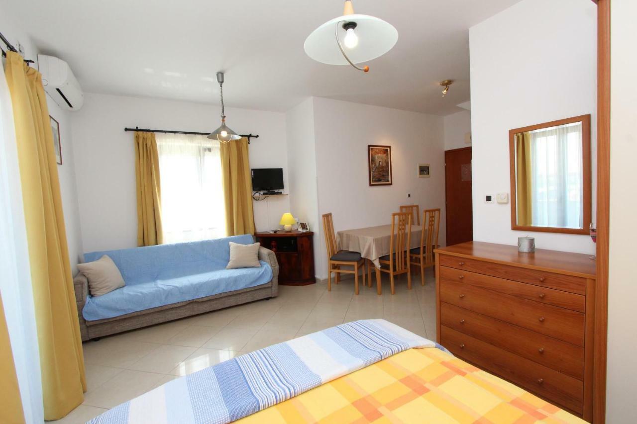 Apartments Villa Mara Rovinj Exteriör bild